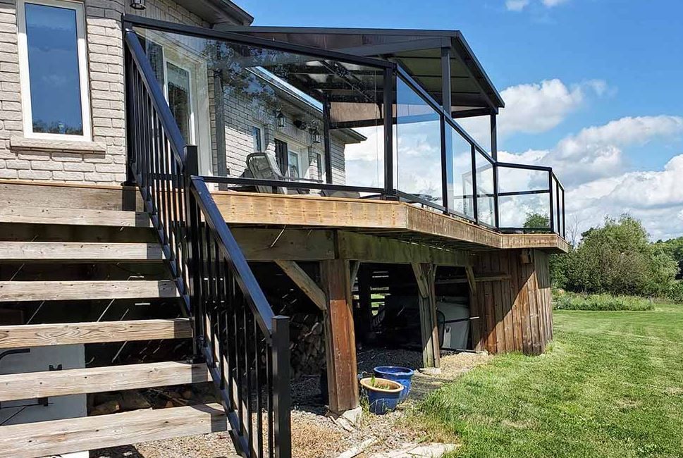 Deck railing