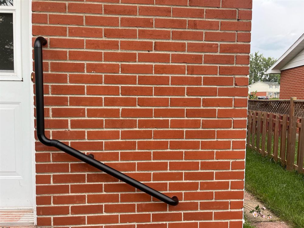 Wall-mounted handrail